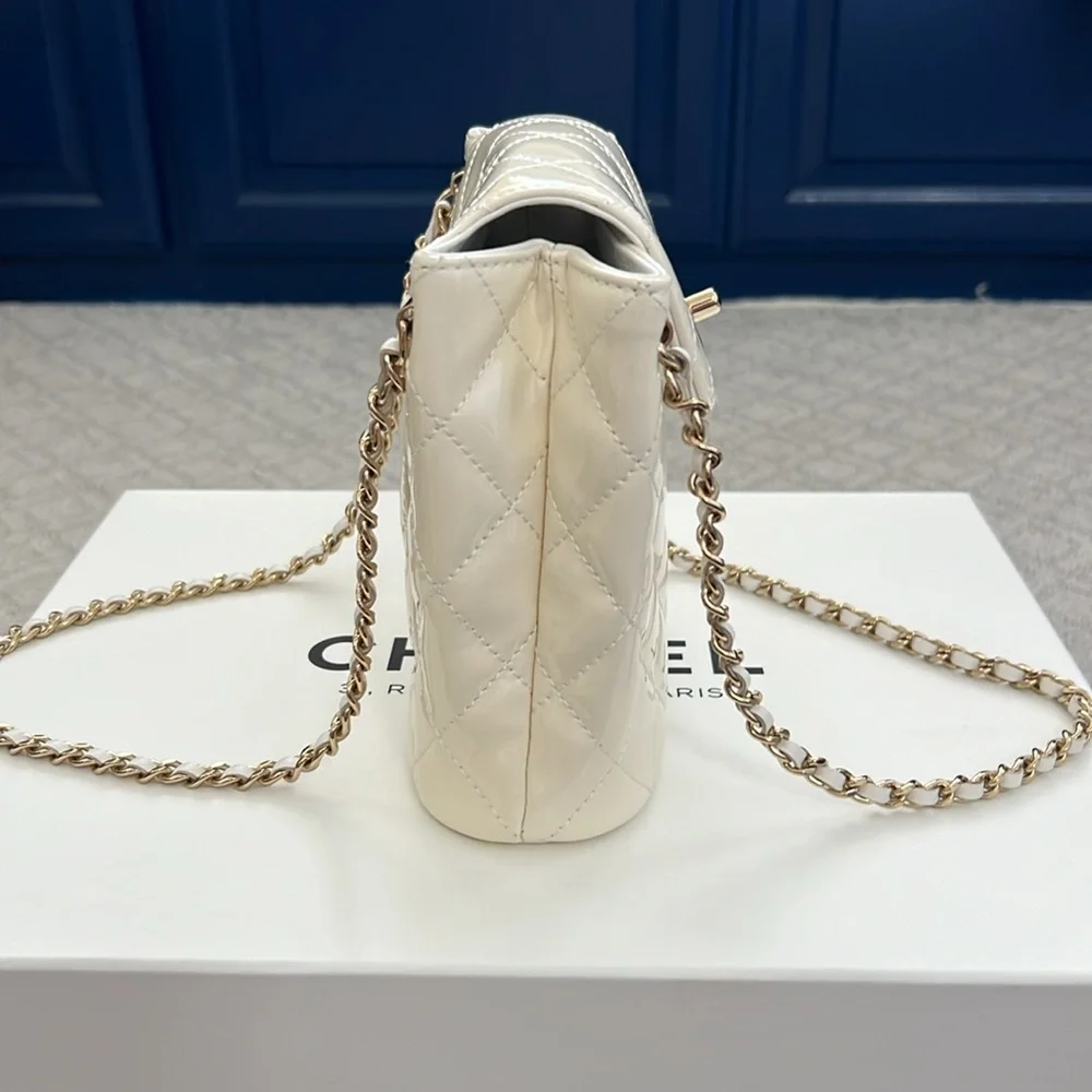 Chanel 2023 patent leather hobo bag